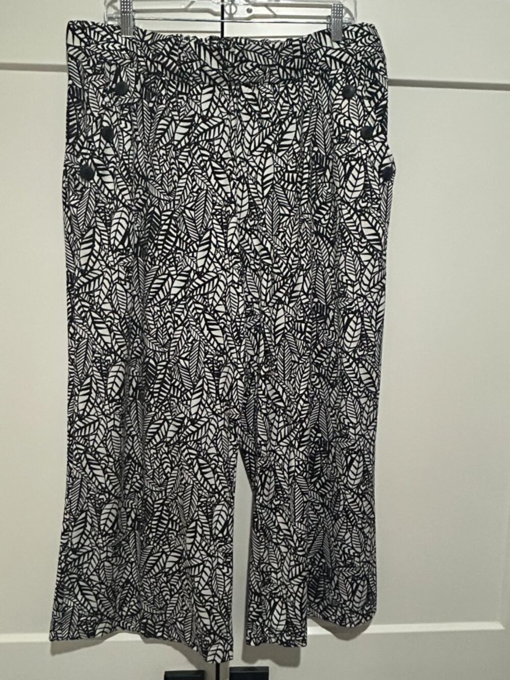 Robert Louis Black White Leaf Print Wide Leg Pants XL